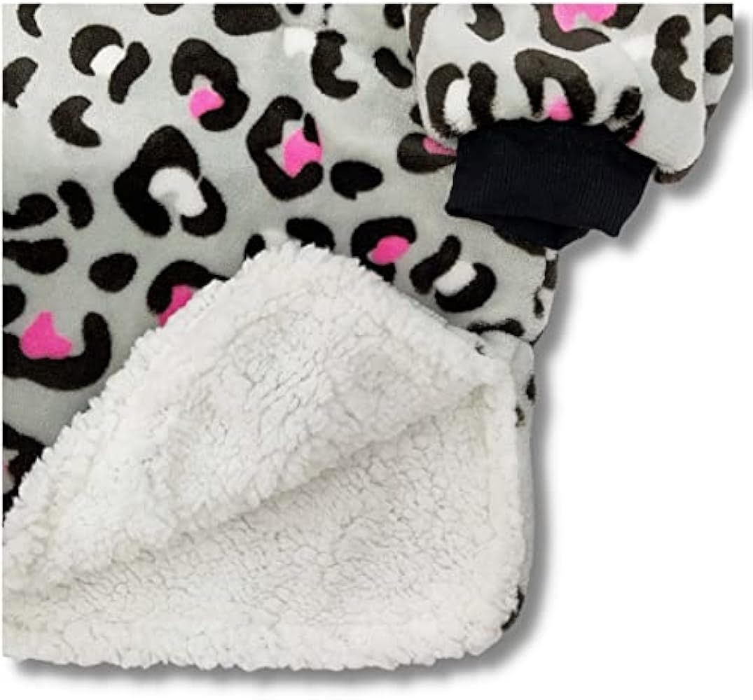 Hugzee Leopard Print Wearable Hooded Fleece. - Image 6